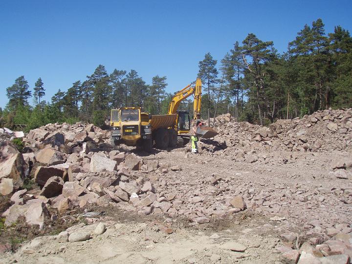 stenkorning solbv 43123.JPG - stenkörning norra delen av solbergsvägen